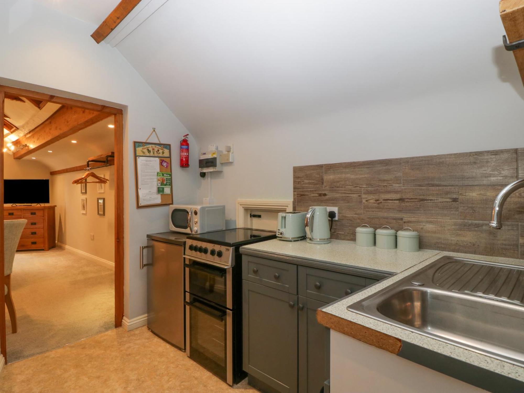The Coach House Apartment تِوْكيسبوري المظهر الخارجي الصورة